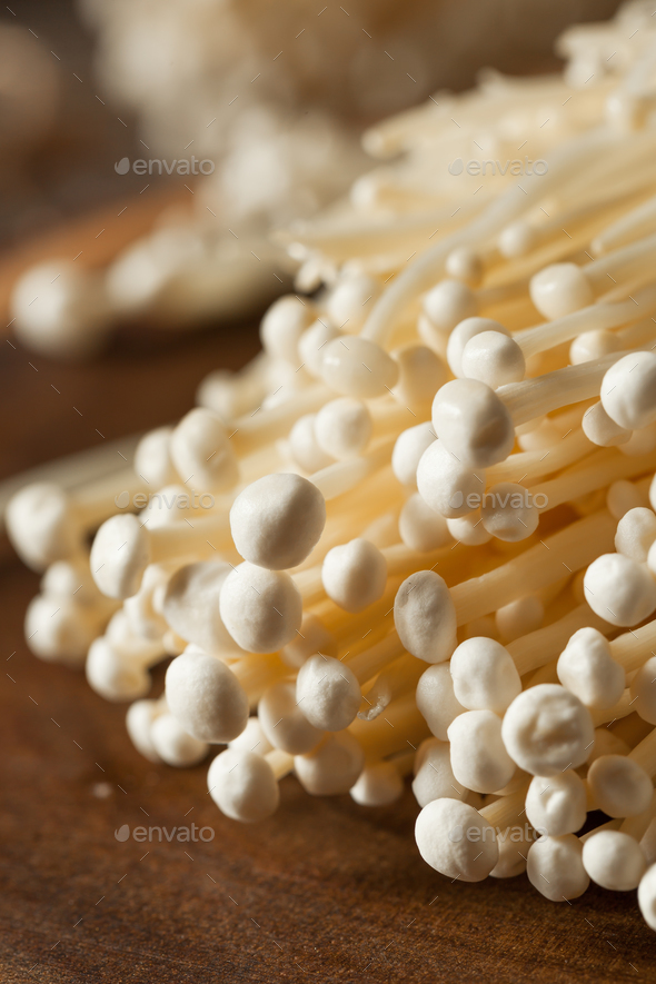 Raw Organic Enoki Mushrooms